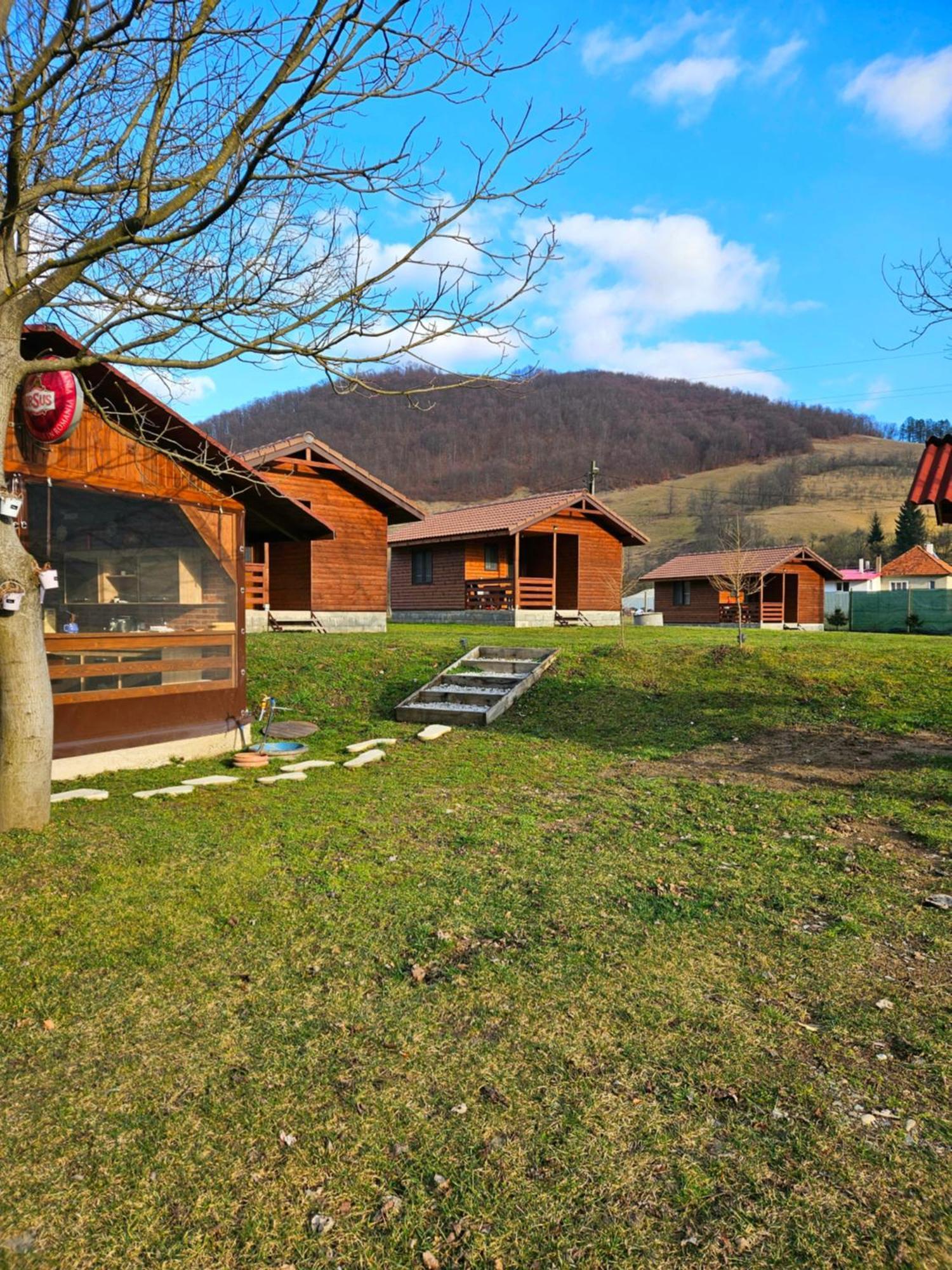 Casute Zavoi Bulz Villa Exterior foto